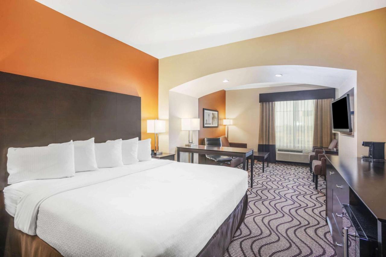 La Quinta By Wyndham Beeville Exterior foto